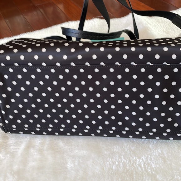 Kate Spade Big Tote! Polka dot pattern and nylon material w long crossbody strap - Picture 5 of 6